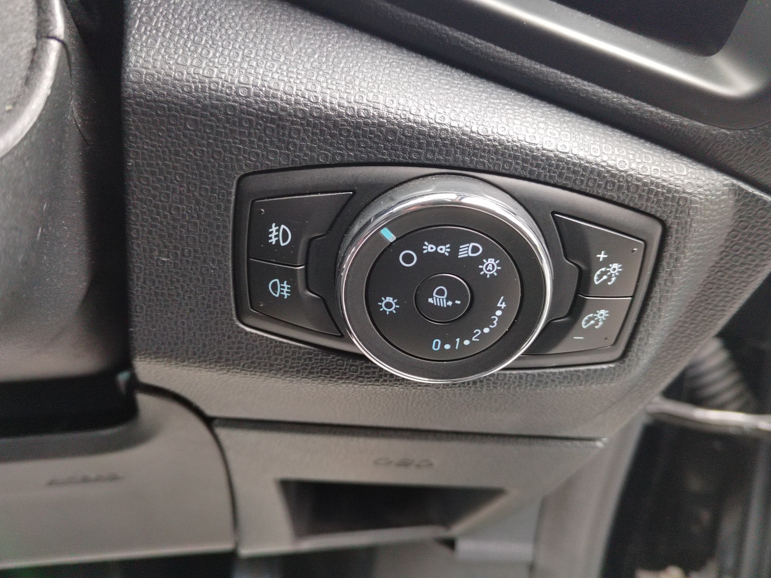 Used Ford Ecosport 2019 for sale - 76594903: Photo 24