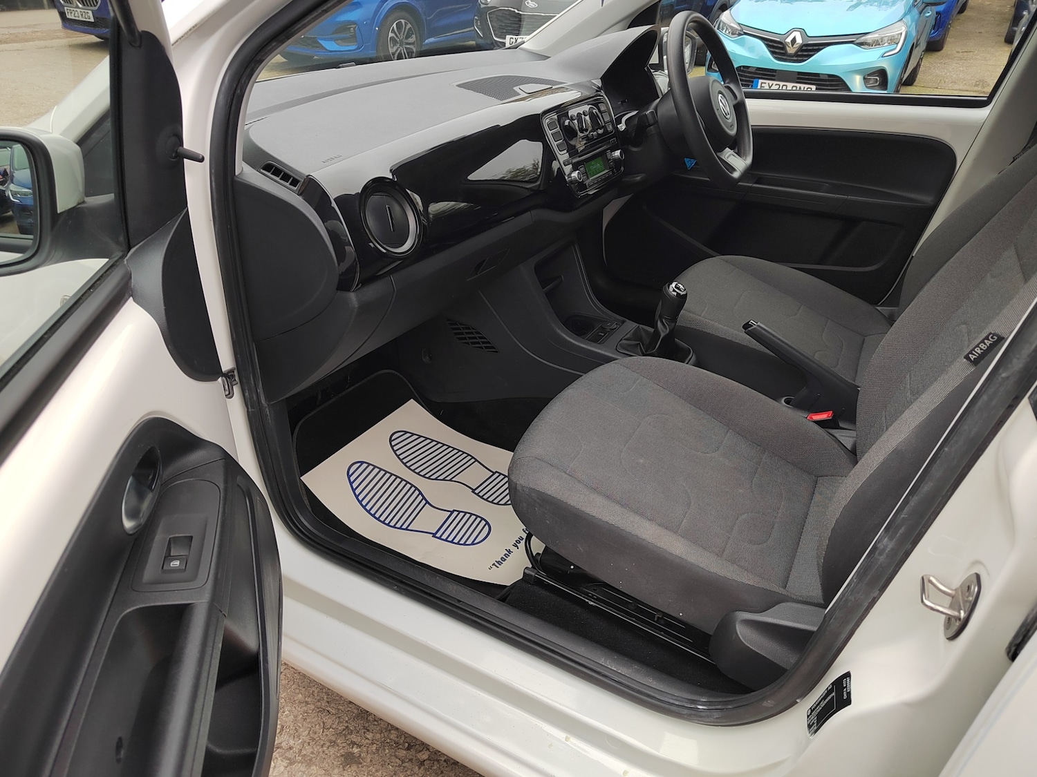 Used Volkswagen up! 2016 for sale - 76413408: Photo 11