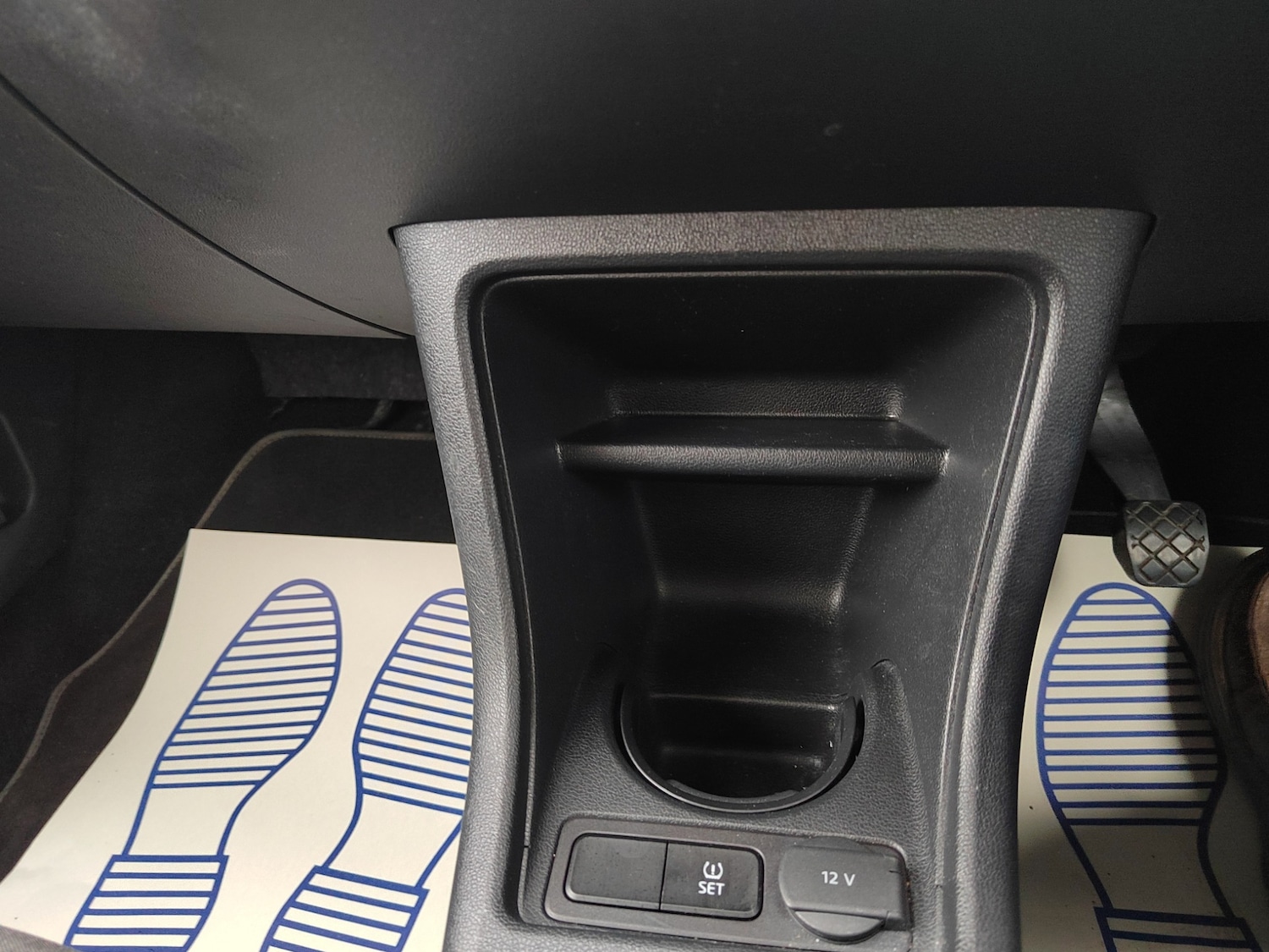 Used Volkswagen up! 2016 for sale - 76413408: Photo 27