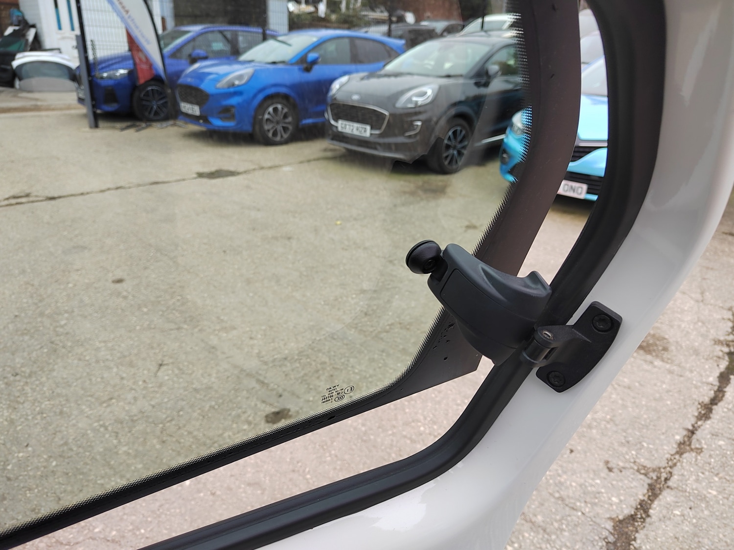 Used Volkswagen up! 2016 for sale - 76413408: Photo 31