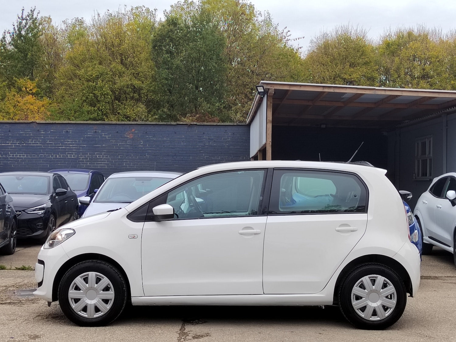 Used Volkswagen up! 2016 for sale - 76413408: Photo 6