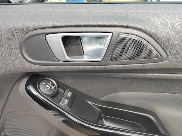Used Ford Fiesta 2014 for sale - 74924757: Photo 24