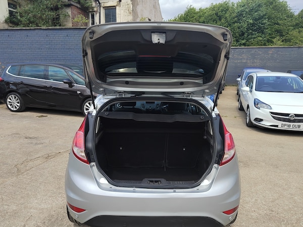Used Ford Fiesta 2014 for sale - 74924757: Photo 32