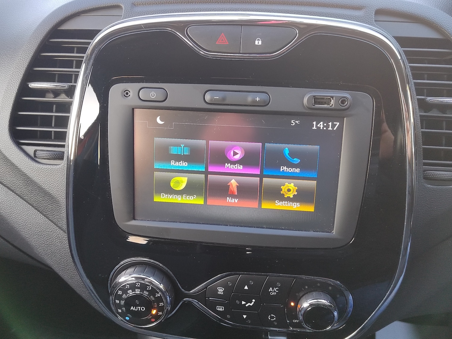 Used Renault Captur 2016 for sale - 77053400: Photo 20