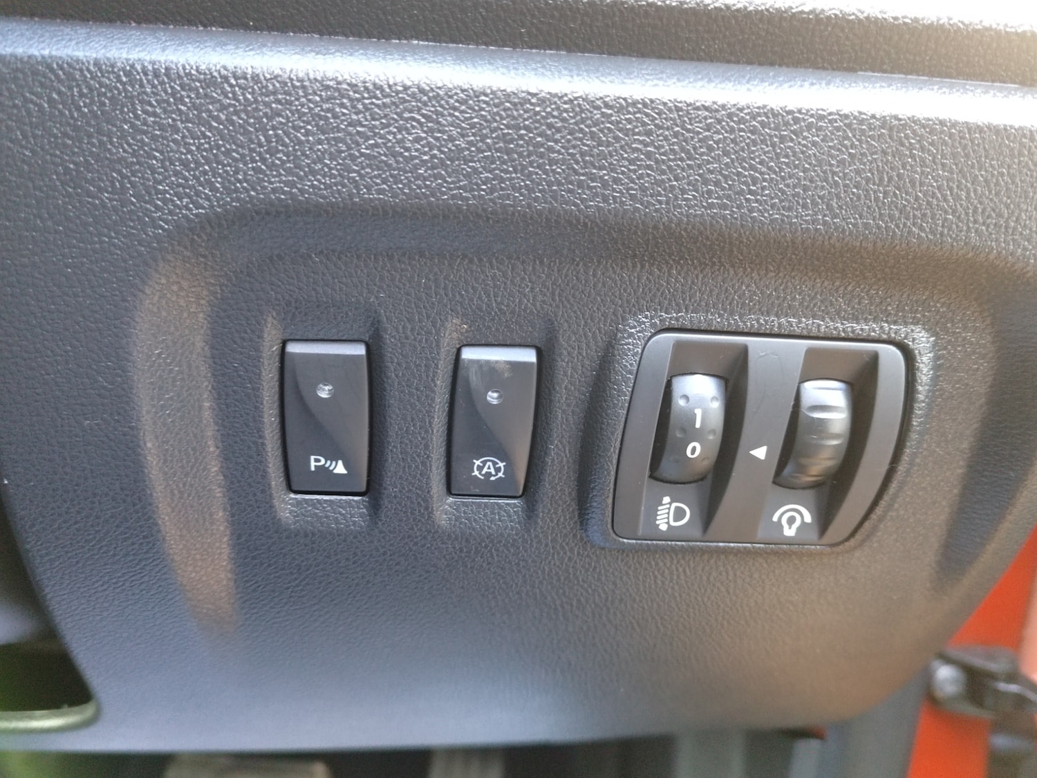 Used Renault Captur 2016 for sale - 77053400: Photo 24