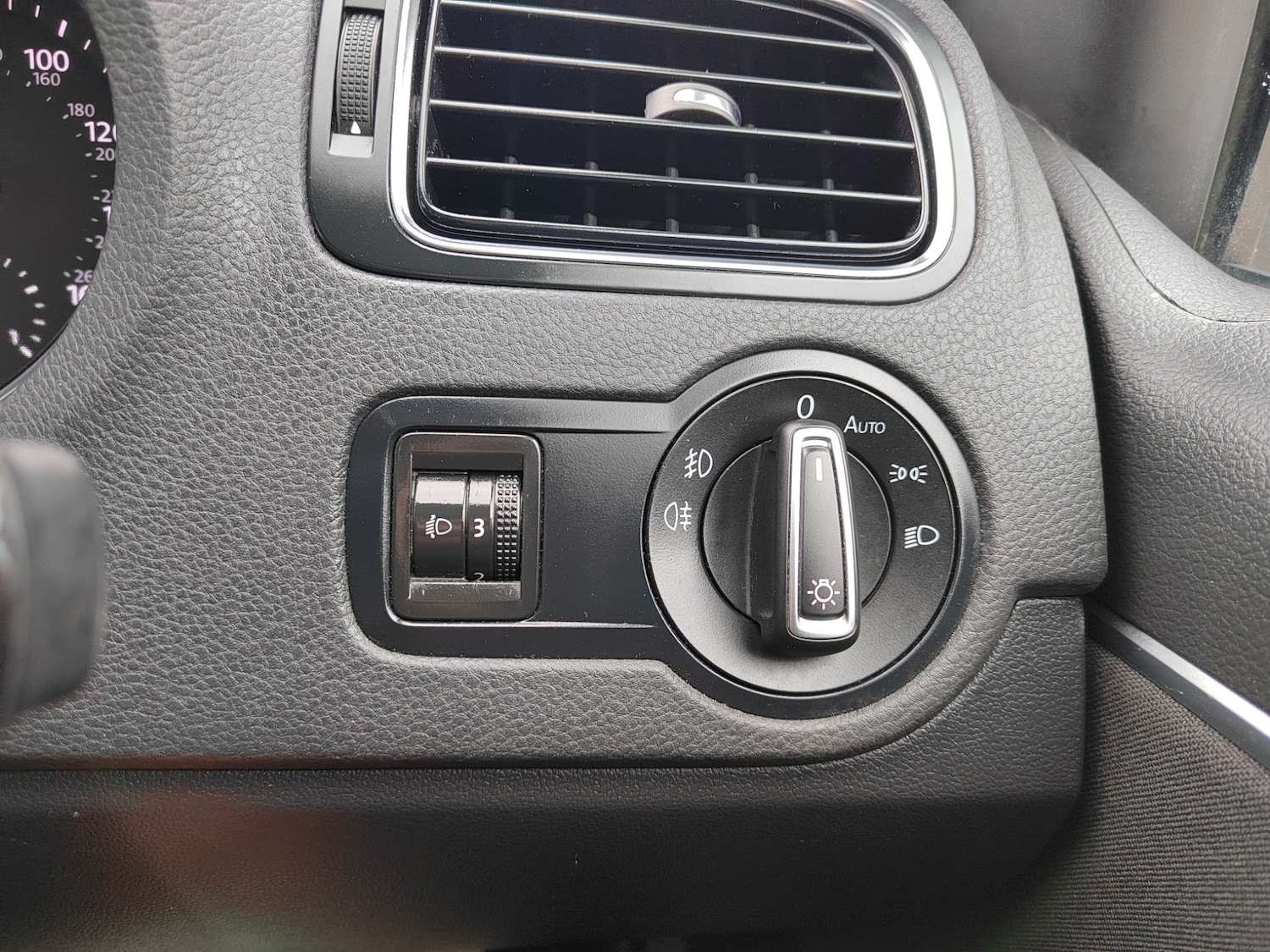 Used Volkswagen Polo 2017 for sale - 76194386: Photo 23