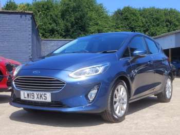 2019 (19) - 1.0 EcoBoost Titanium 5dr Auto