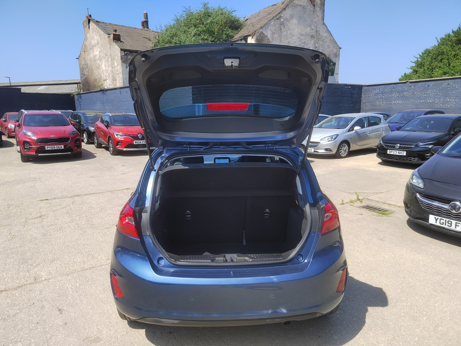 Vehicle 29
