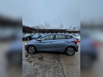 Used Hyundai i20 2024 for sale - 77446696: Photo