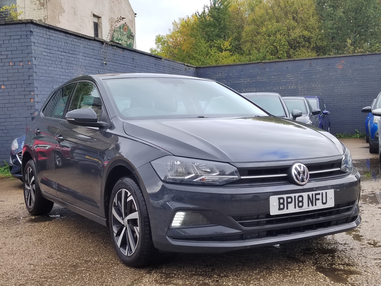 Used Volkswagen Polo 2018 for sale - 76329862: Photo 2
