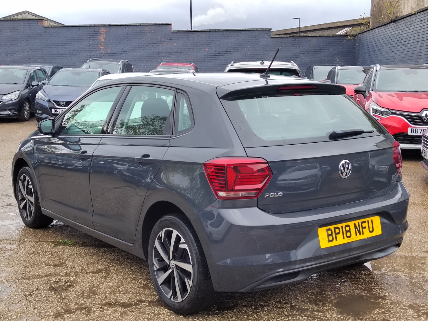 Used Volkswagen Polo 2018 for sale - 76329862: Photo 3