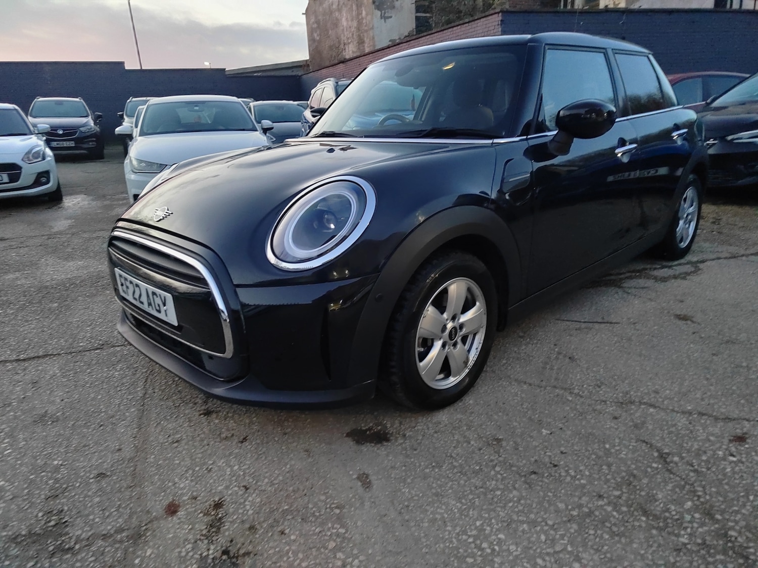 Used MINI Hatch 2022 for sale - 76908152: Photo 2