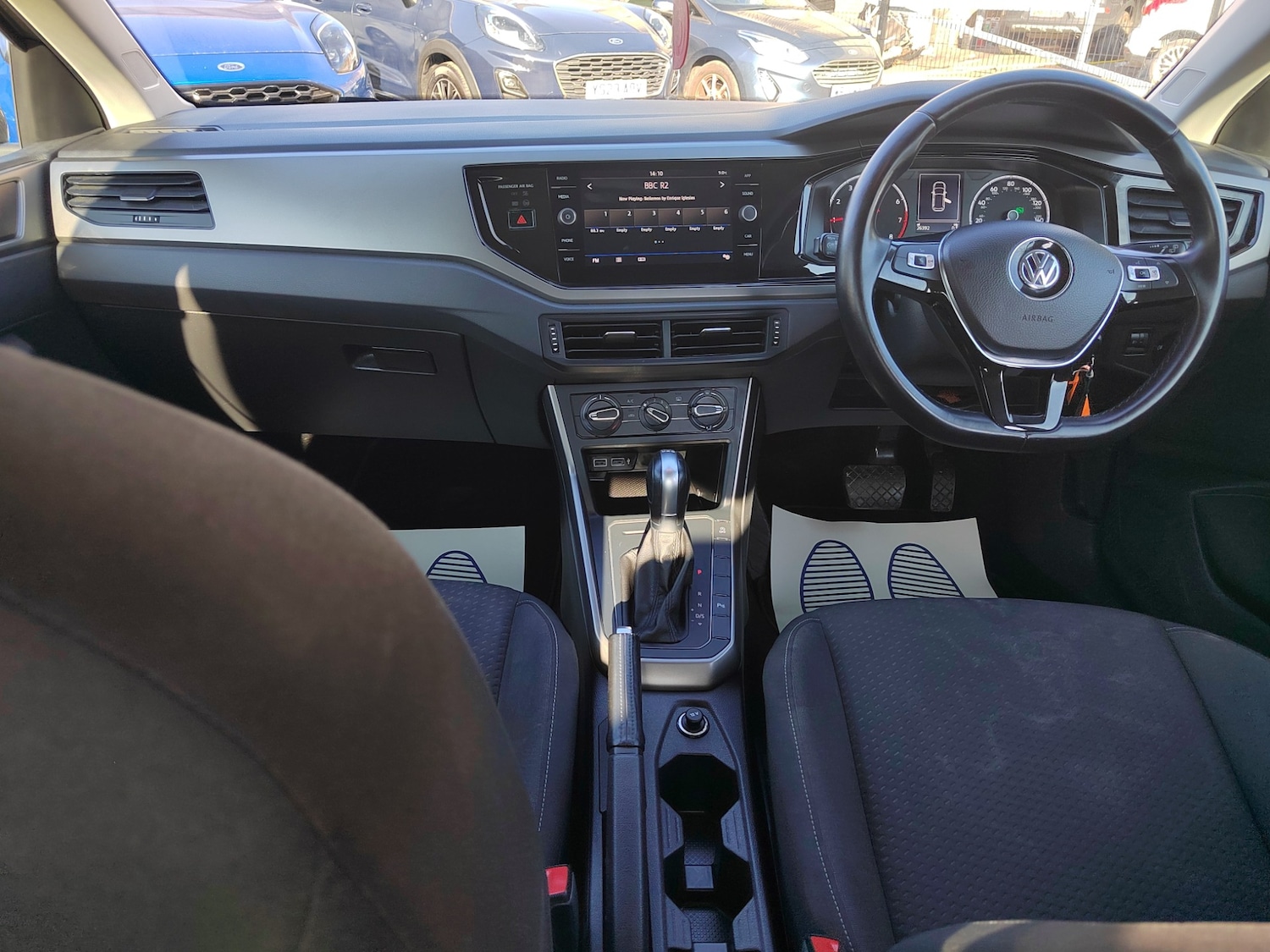 Used Volkswagen Polo 2018 for sale - 77745935: Photo 10