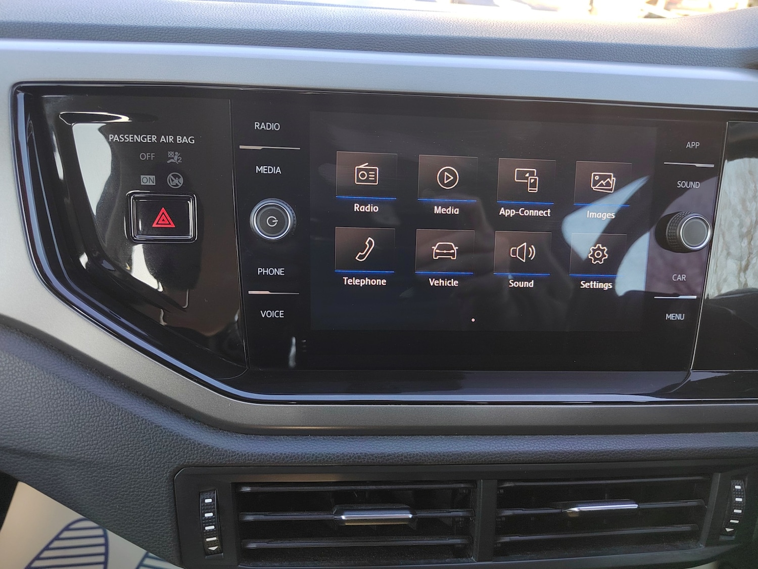 Used Volkswagen Polo 2018 for sale - 77745935: Photo 17