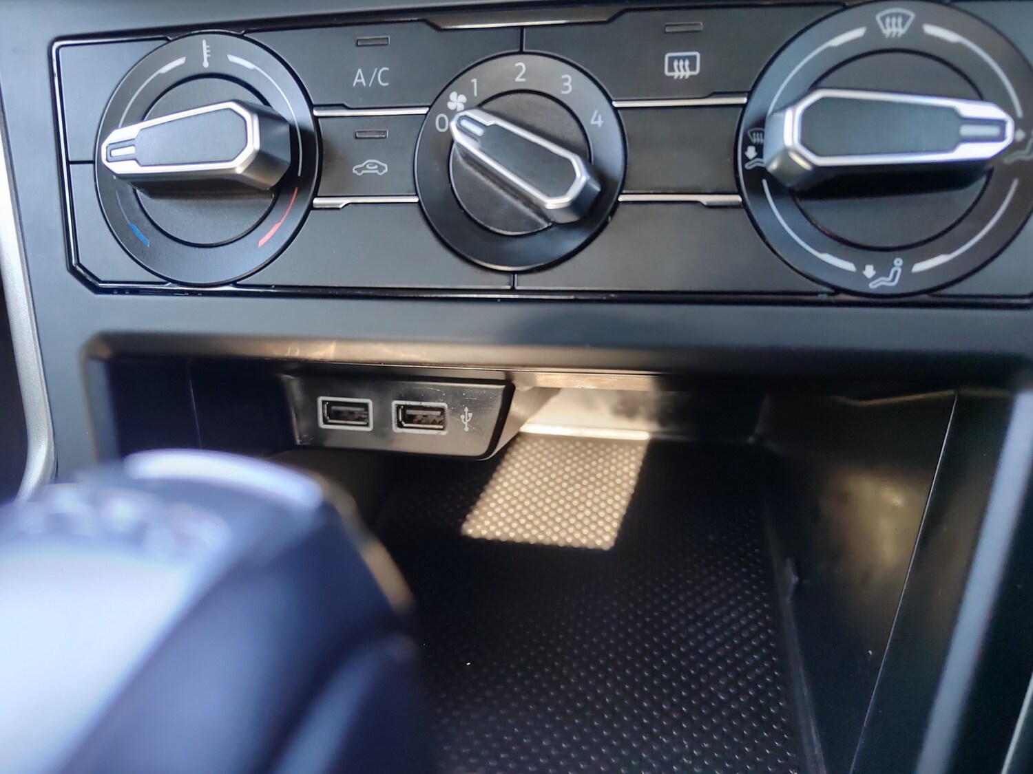 Used Volkswagen Polo 2018 for sale - 77745935: Photo 23