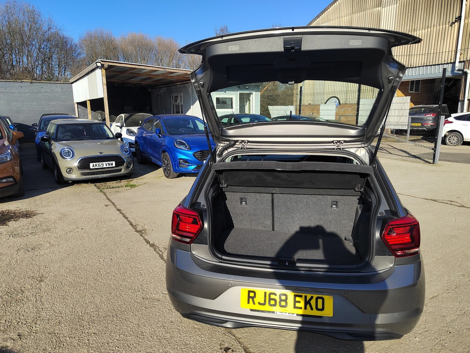 Used Volkswagen Polo 2018 for sale - 77745935: Photo 30