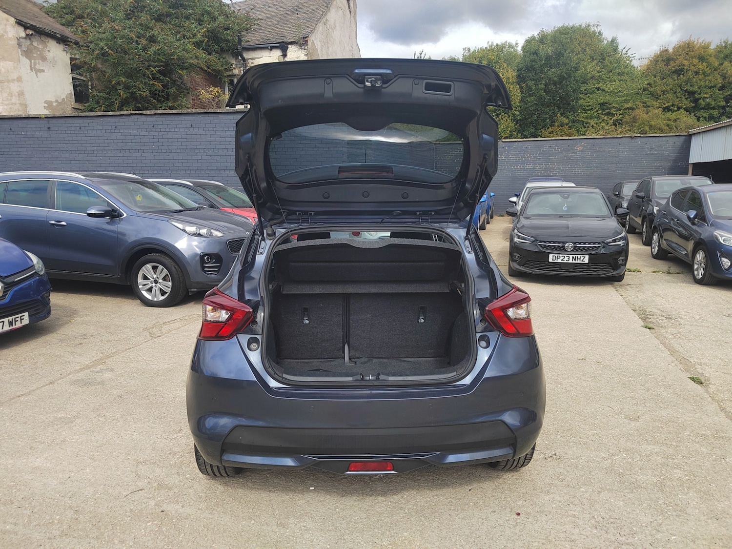 Vehicle 25