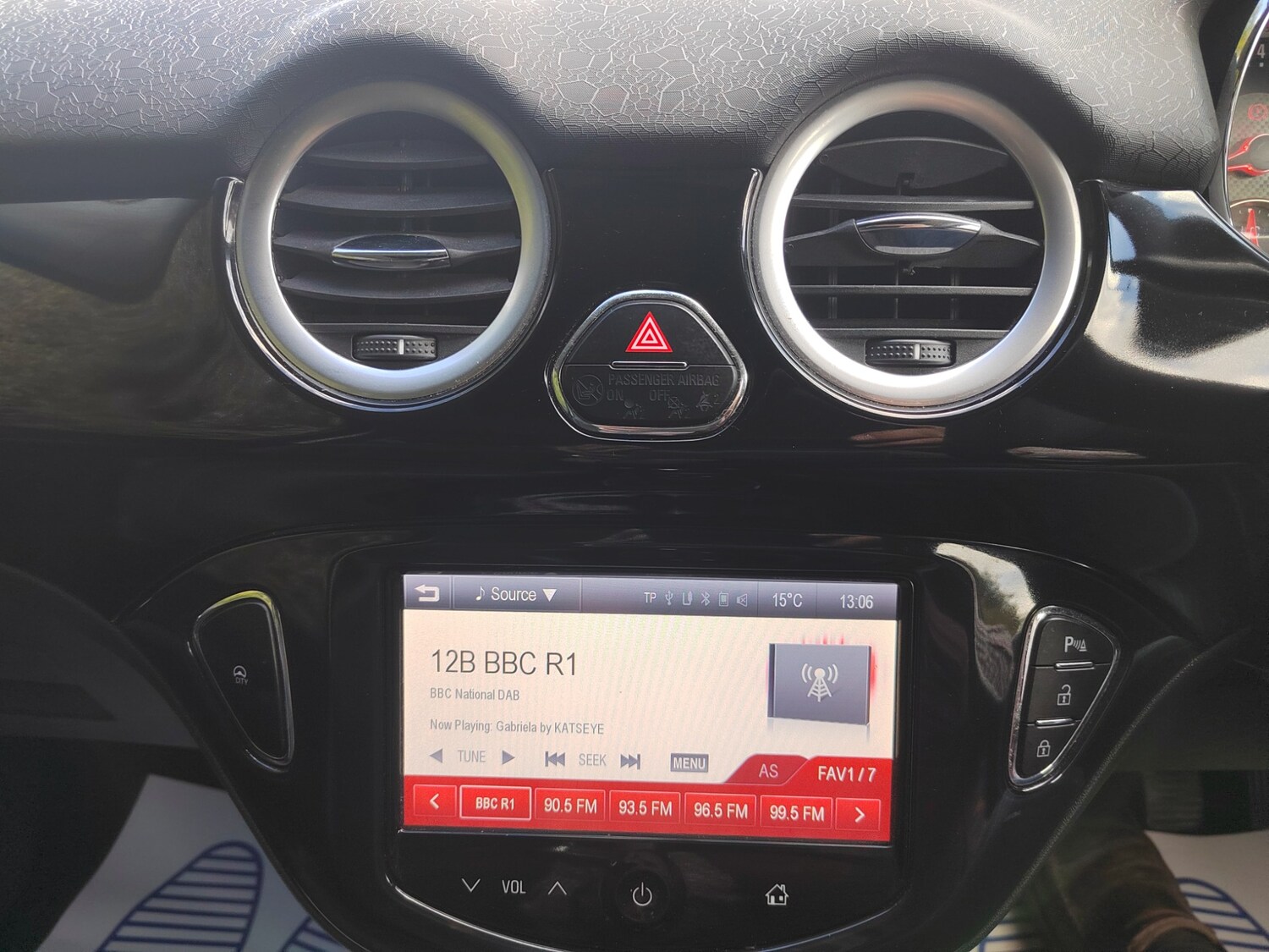 Used Vauxhall ADAM 2015 for sale - 76065349: Photo 15