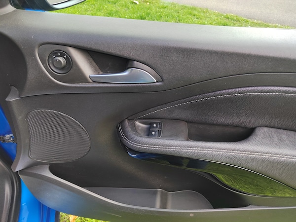 Used Vauxhall ADAM 2015 for sale - 76065349: Photo 24