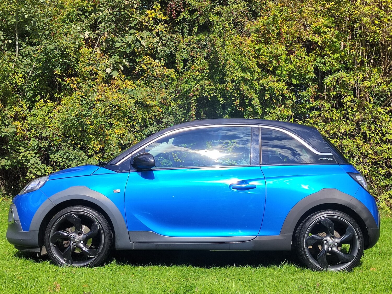 Used Vauxhall ADAM 2015 for sale - 76065349: Photo 6