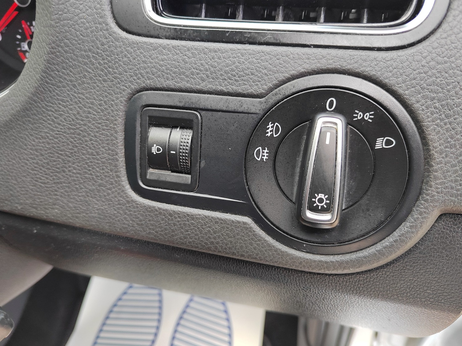 Used Volkswagen Polo 2016 for sale - 76392546: Photo 33