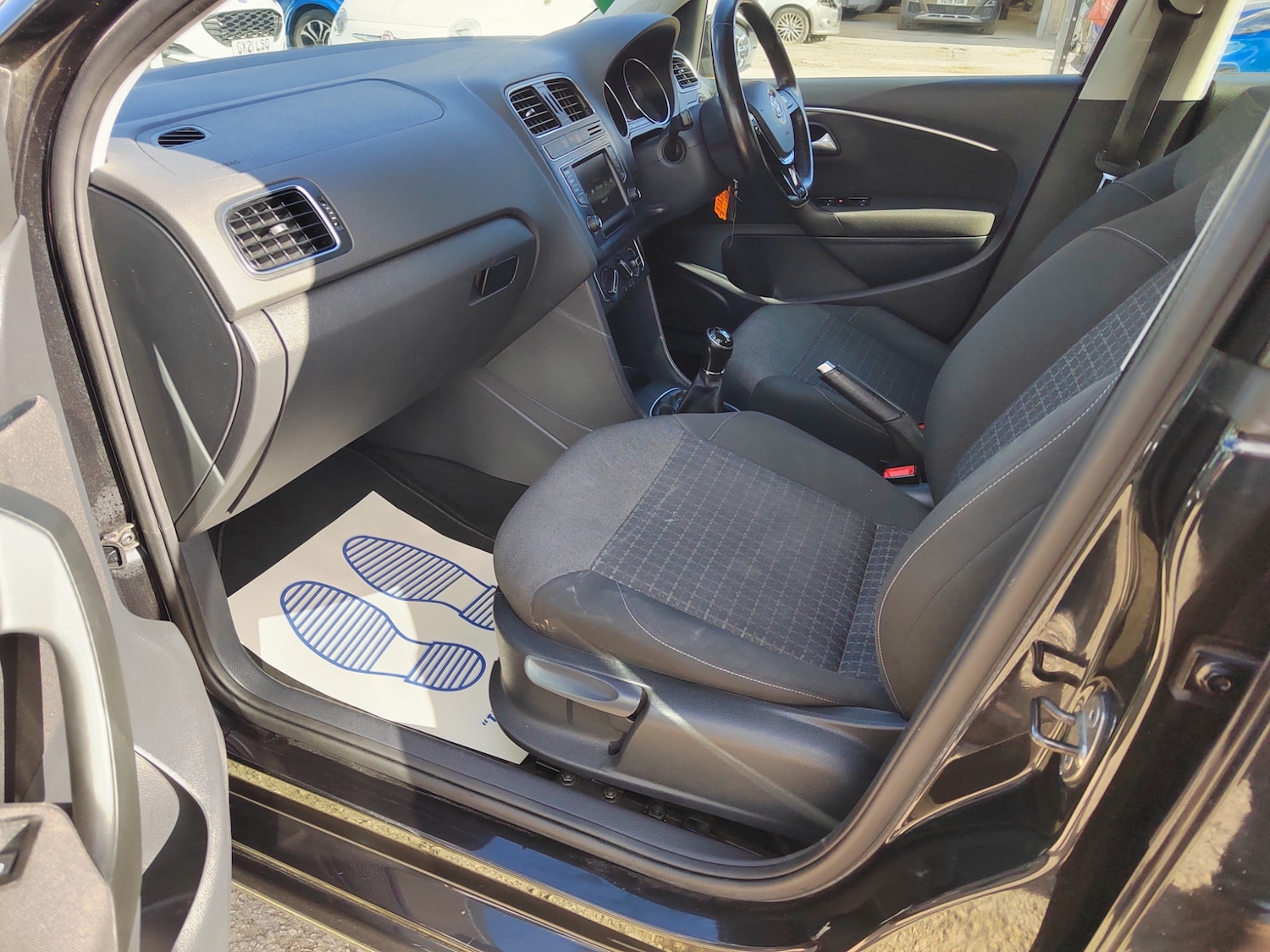 Used Volkswagen Polo 2015 for sale - 76182112: Photo 11