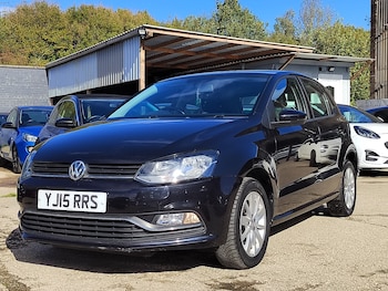 Used Volkswagen Polo 2015 for sale - 76182112: Photo 2