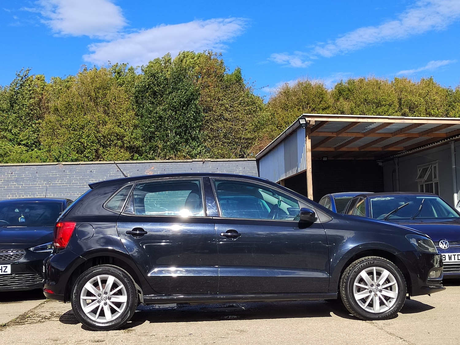 Used Volkswagen Polo 2015 for sale - 76182112: Photo 5