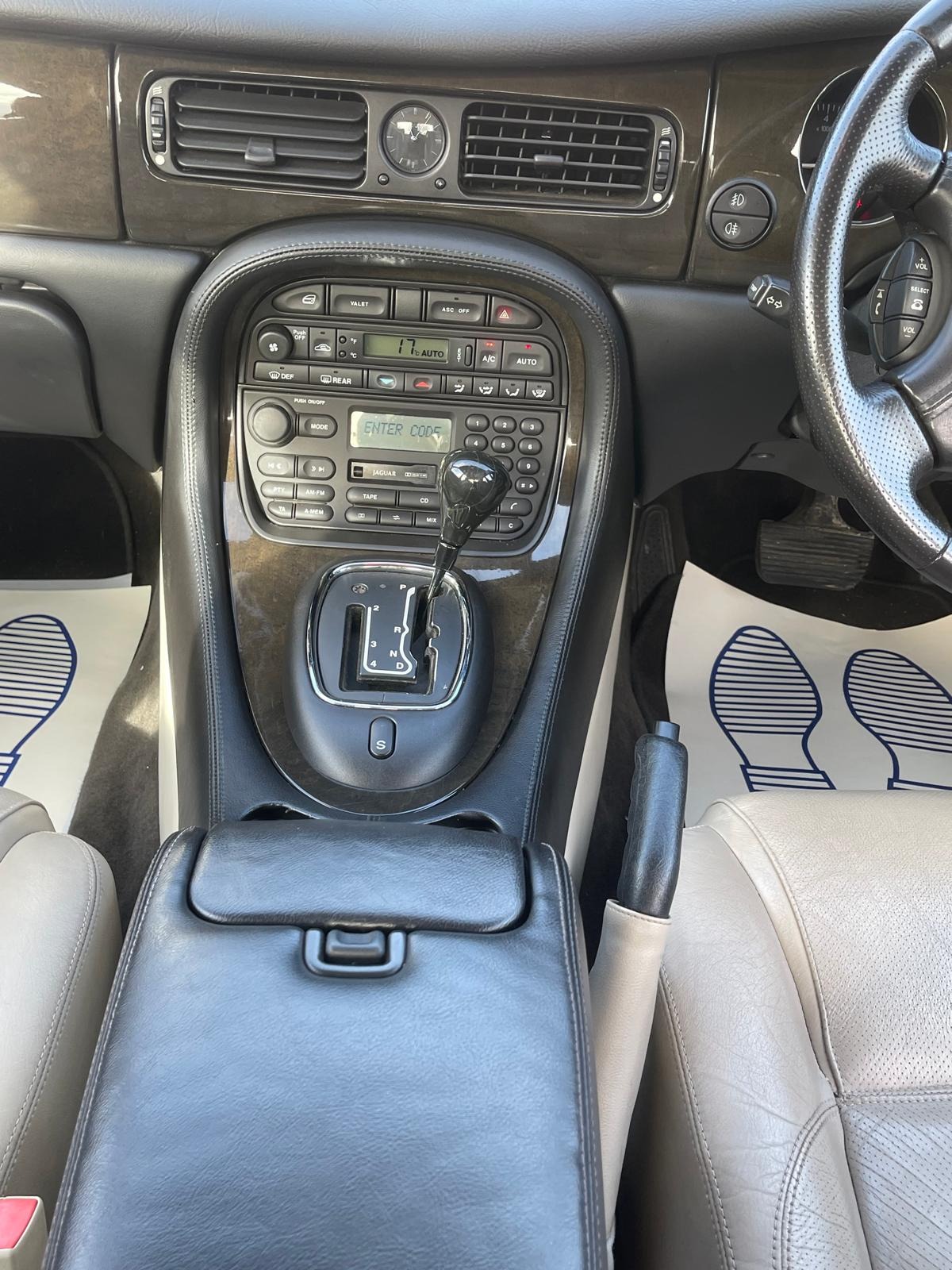 Used Jaguar XJ 1997 for sale - 77729655: Photo 15