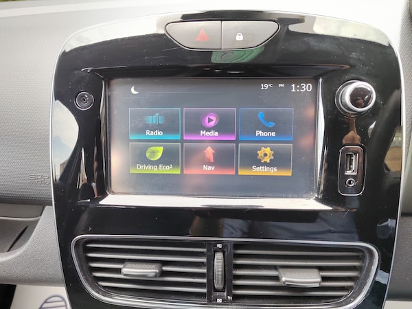 Used Renault Clio 2017 for sale - 75618664: Photo 16