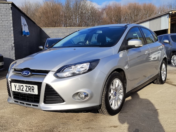 Used Ford Focus 2012 for sale - 73651652: Photo 2