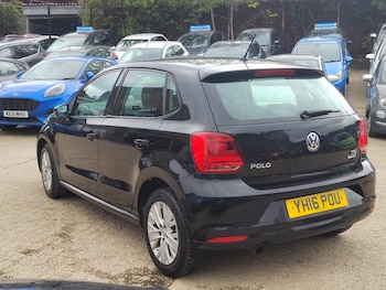 Used Volkswagen Polo 2016 for sale - 75957602: Photo