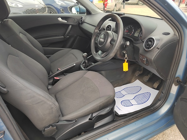 Used Audi A1 2010 for sale - 74941428: Photo 9