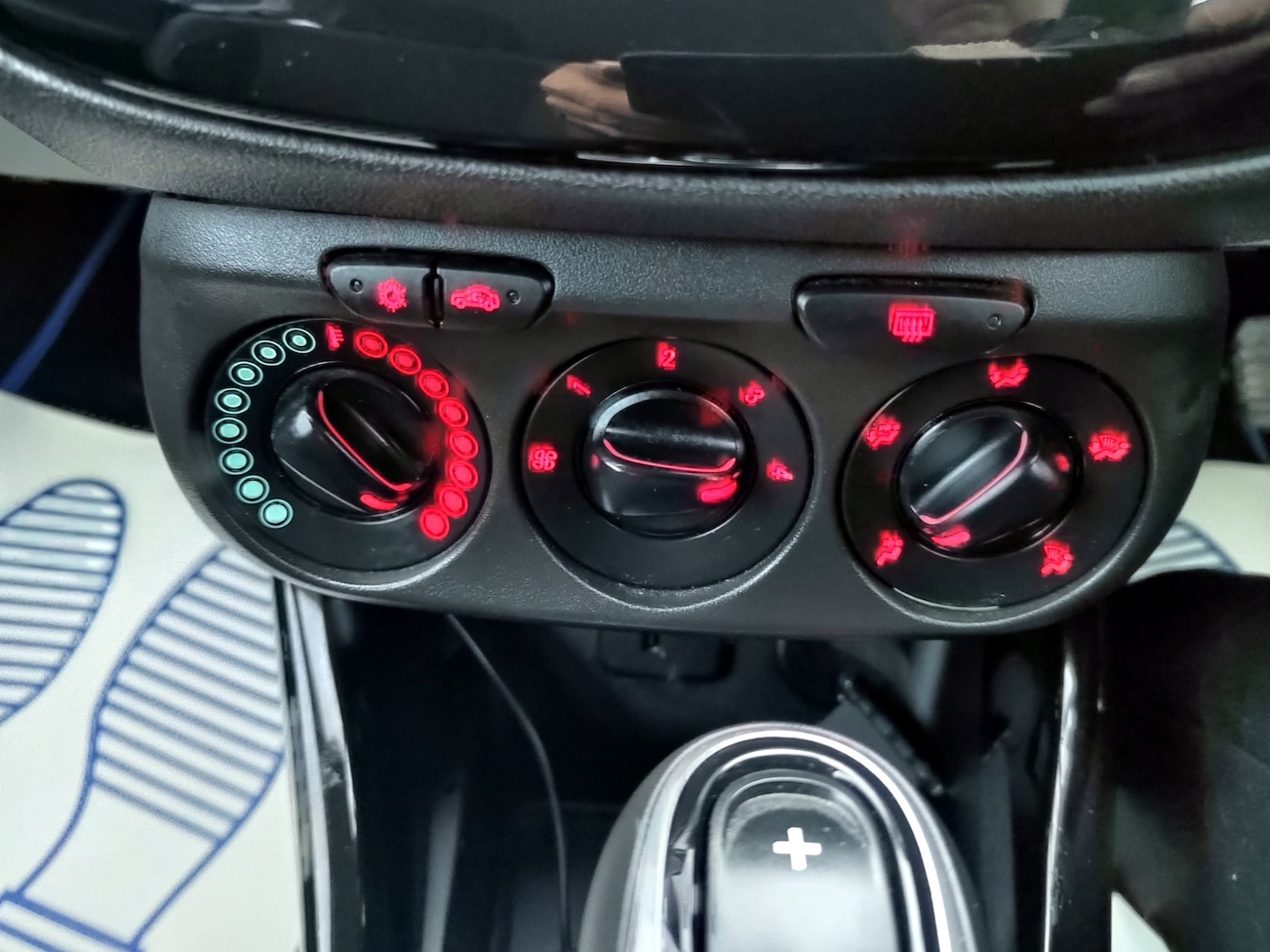 Used Vauxhall Corsa 2016 for sale - 77492919: Photo 19