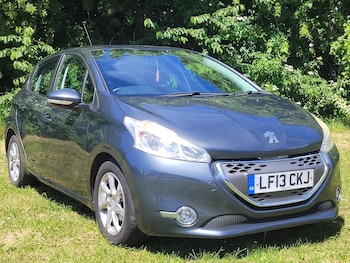 Used Peugeot 208 2013 for sale - 79004604: Photo