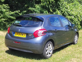 Used Peugeot 208 2013 for sale - 79004604: Photo
