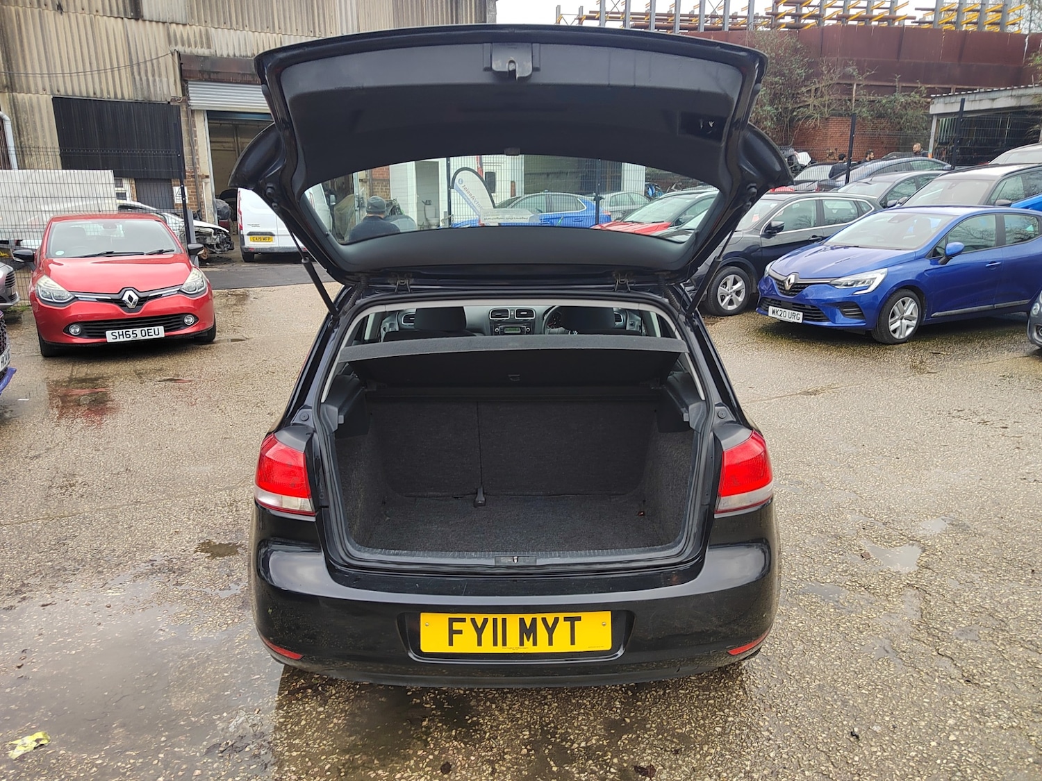 Used Volkswagen Golf 2011 for sale - 77490746: Photo 33