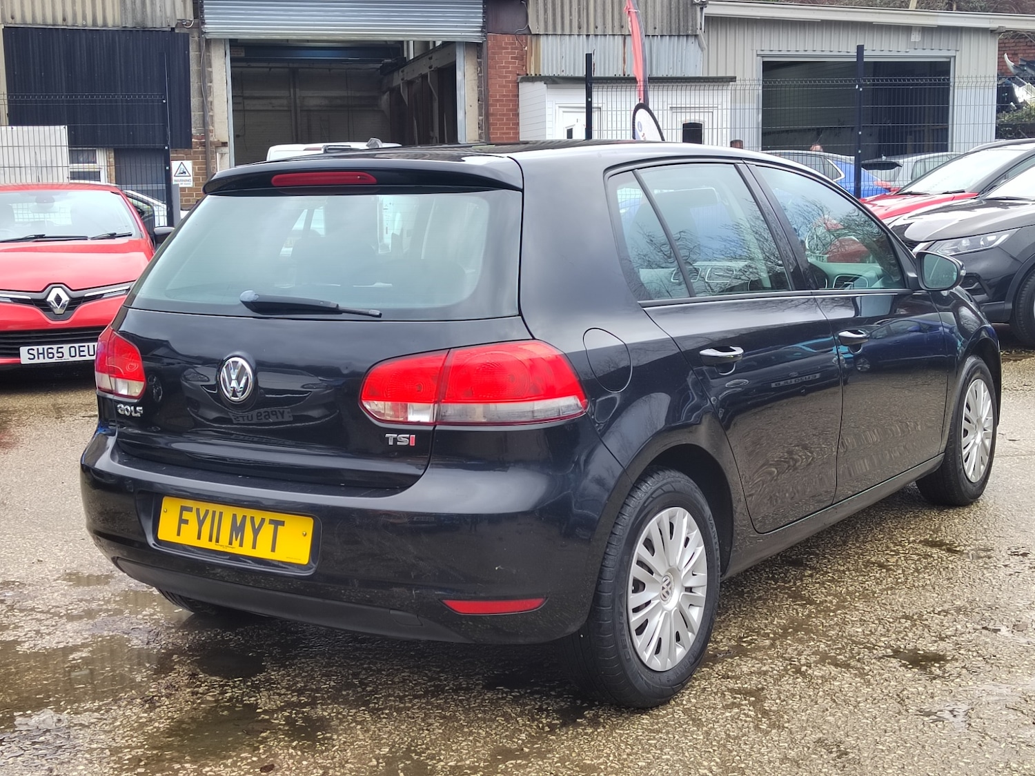 Used Volkswagen Golf 2011 for sale - 77490746: Photo 4