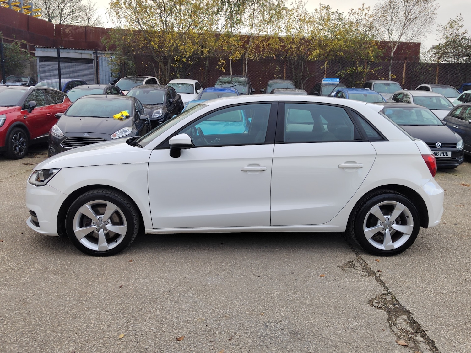 Used Audi A1 2016 for sale - 76637487: Photo 6