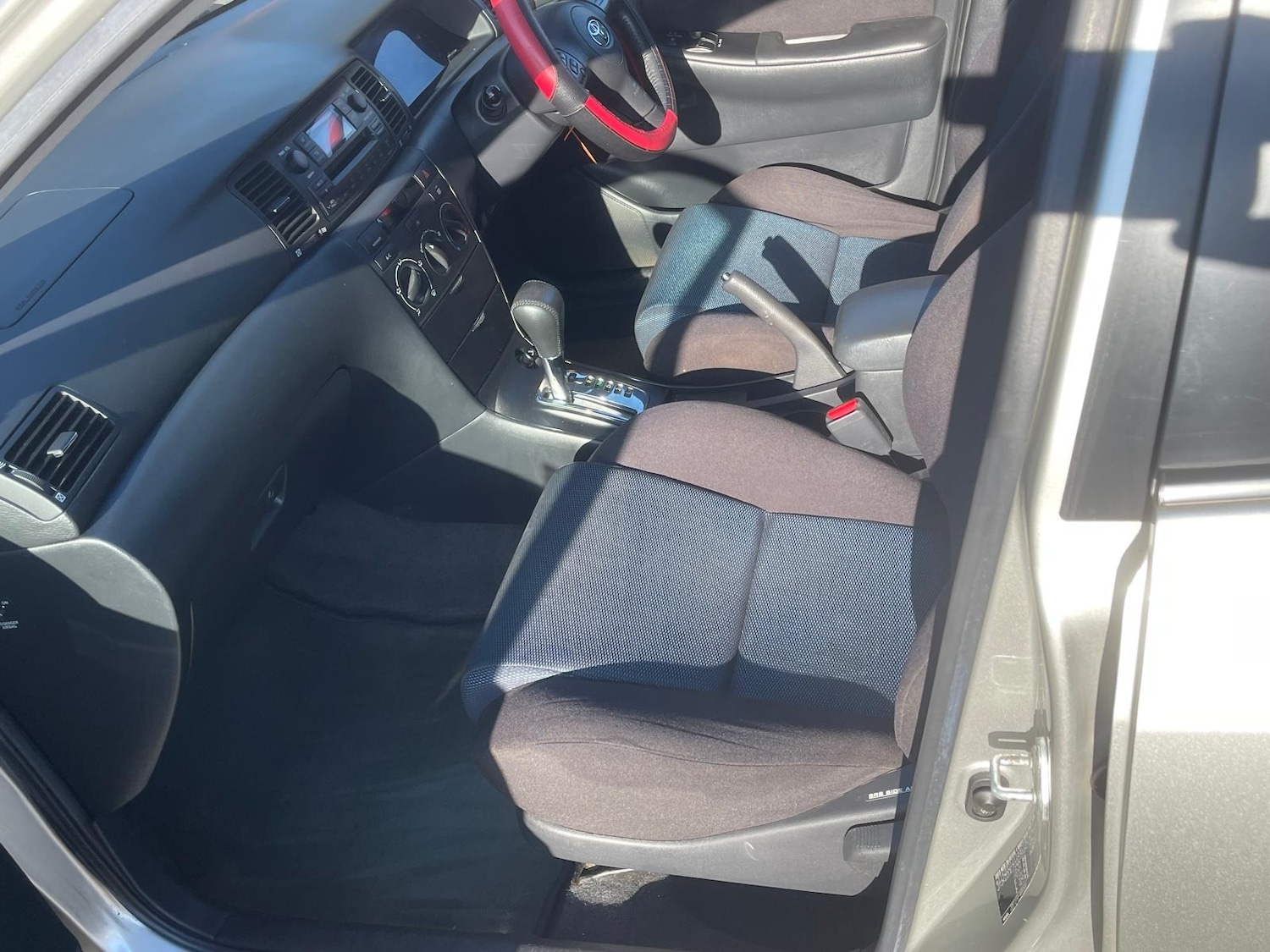 Used Toyota Corolla 2004 for sale - 77745899: Photo 10