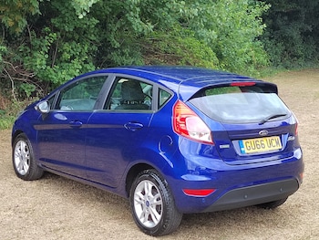 Used Ford Fiesta 2016 for sale - 79054292: Photo