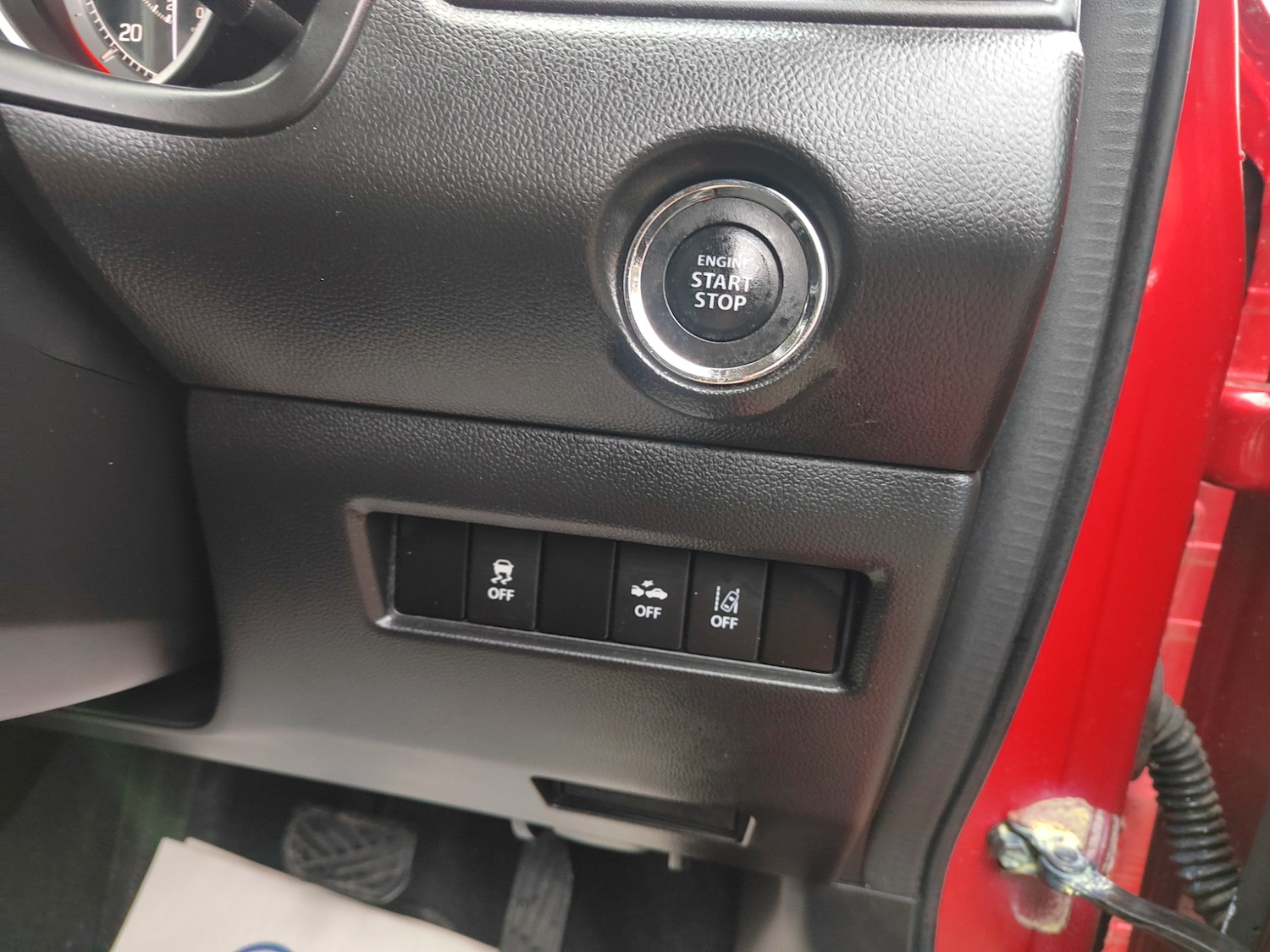 Used Suzuki Swift 2018 for sale - 77650106: Photo 28