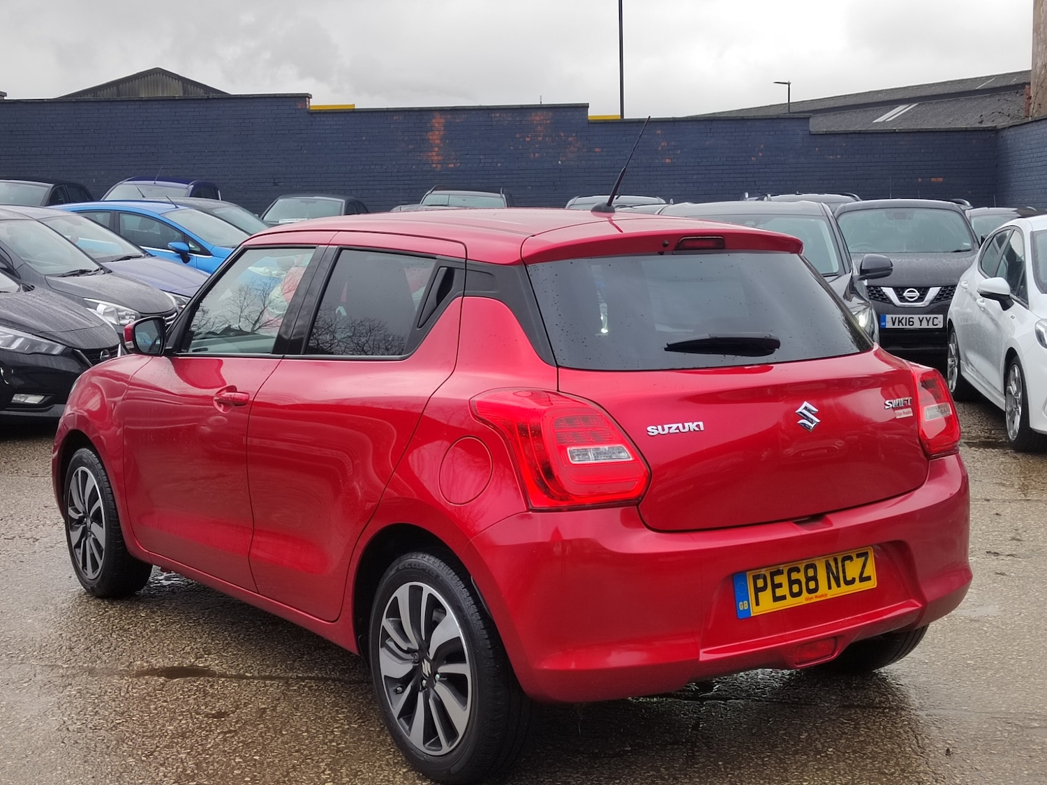 Used Suzuki Swift 2018 for sale - 77650106: Photo 4
