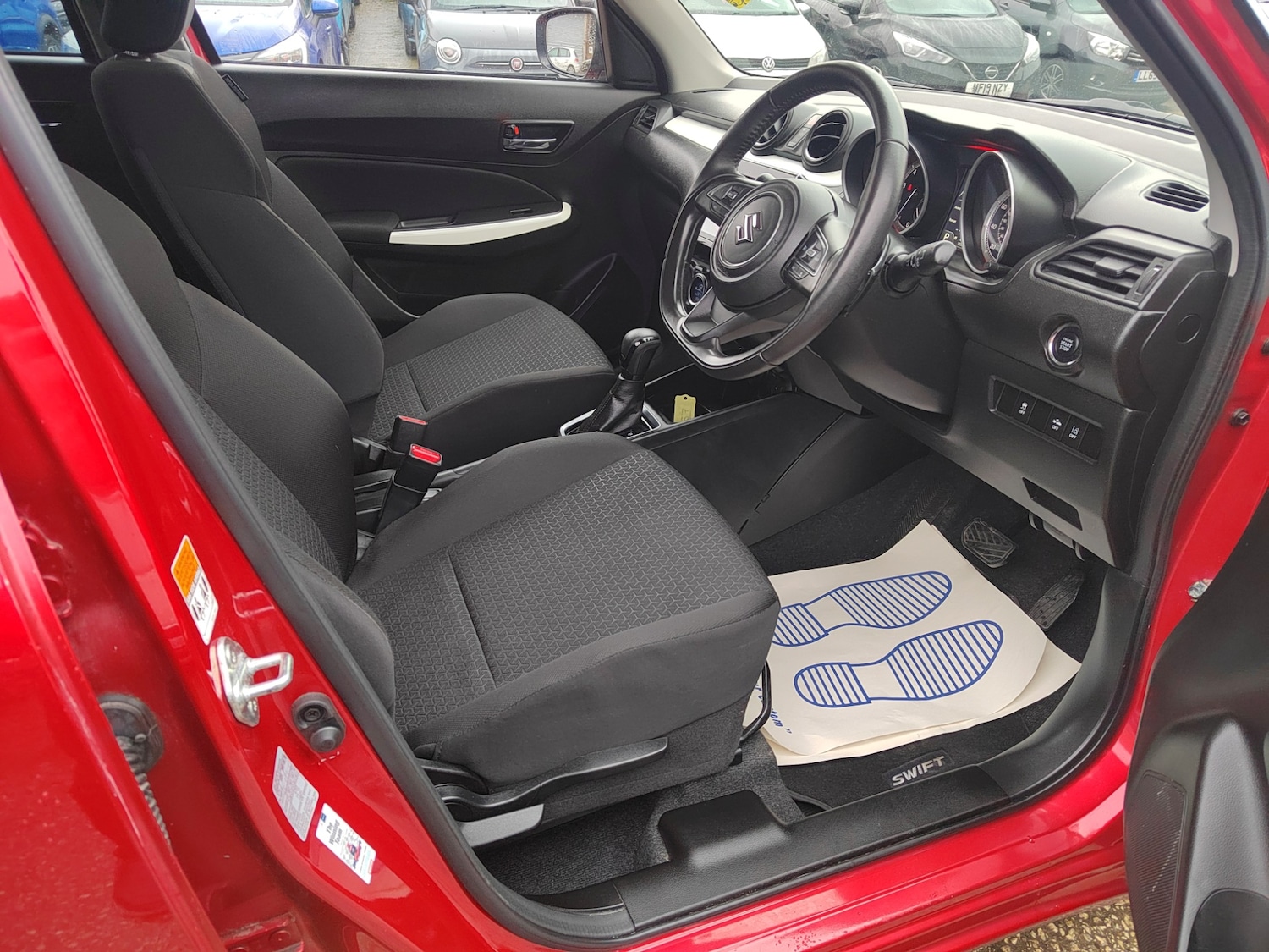 Used Suzuki Swift 2018 for sale - 77650106: Photo 9