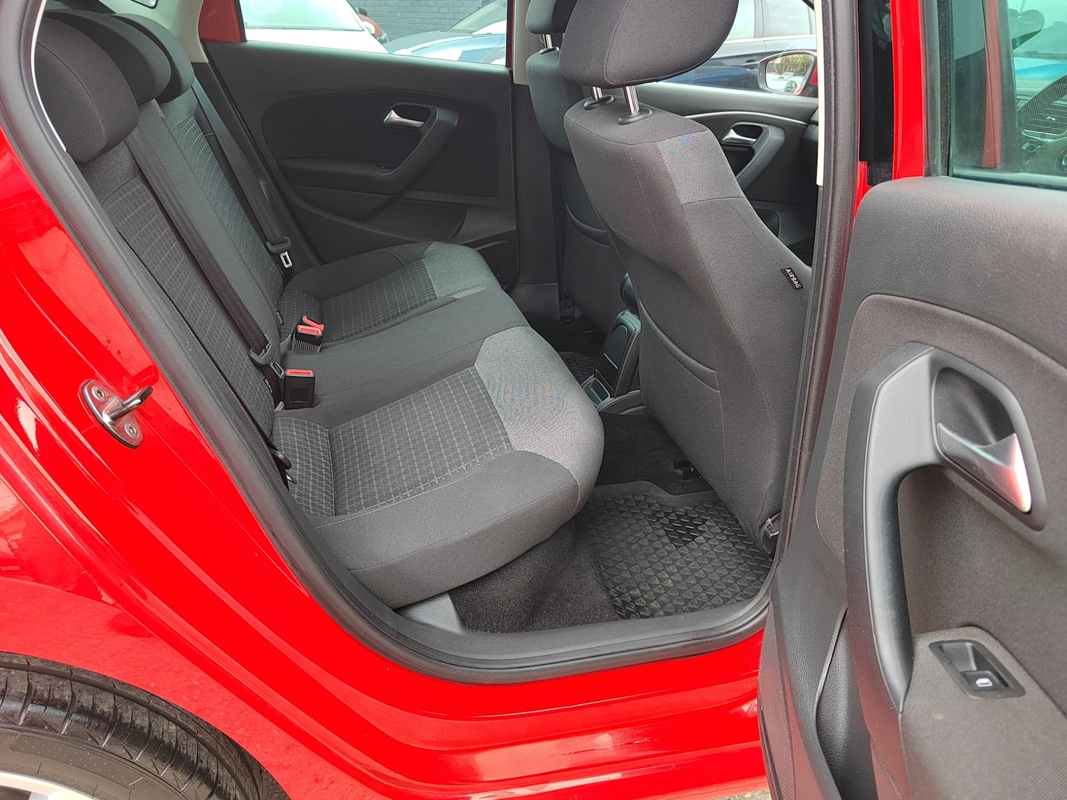 Used Volkswagen Polo 2017 for sale - 76194777: Photo 12