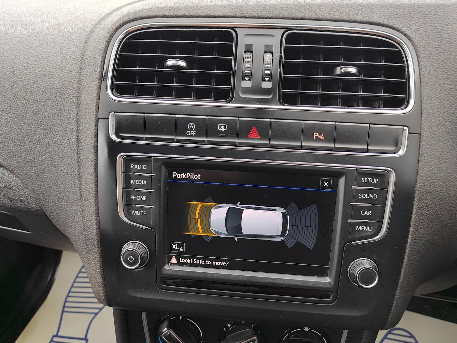 Used Volkswagen Polo 2017 for sale - 76194777: Photo 20