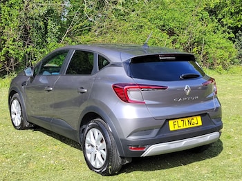 Used Renault Captur 2021 for sale - 78340115: Photo