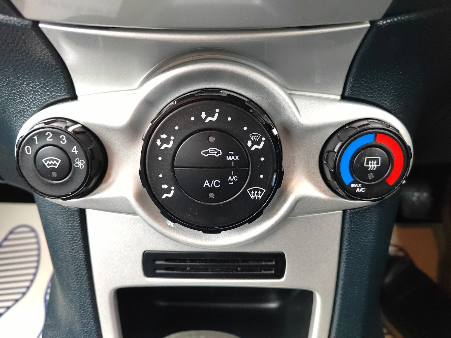 Used Ford Fiesta 2012 for sale - 77434699: Photo 22