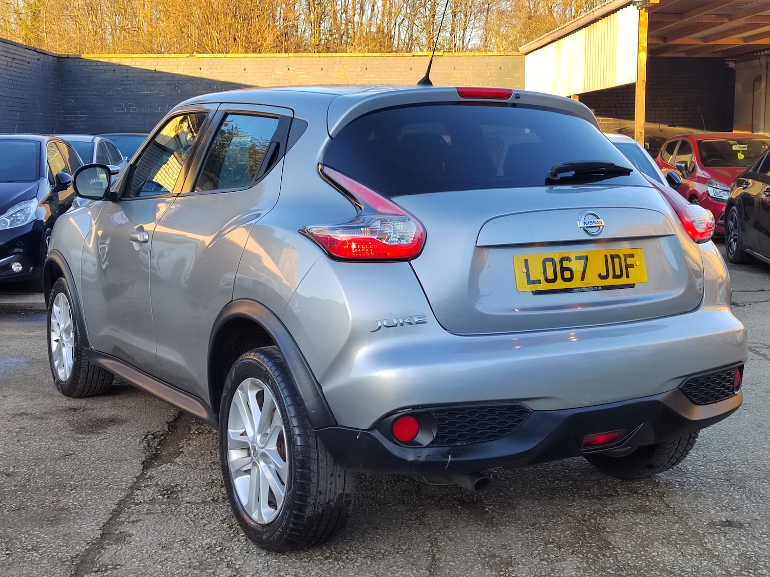 Used Nissan Juke 2017 for sale - 77997575: Photo 2
