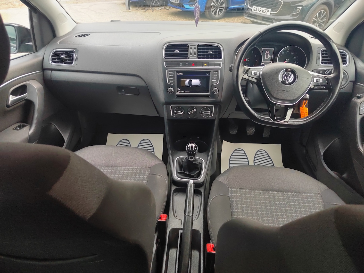 Used Volkswagen Polo 2017 for sale - 76493825: Photo 10